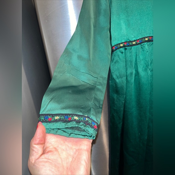 Swedish EMERALD GREEN Princess Long Satin Dress OPEN FRONT Flower Bavarian small - Picture 10 of 15